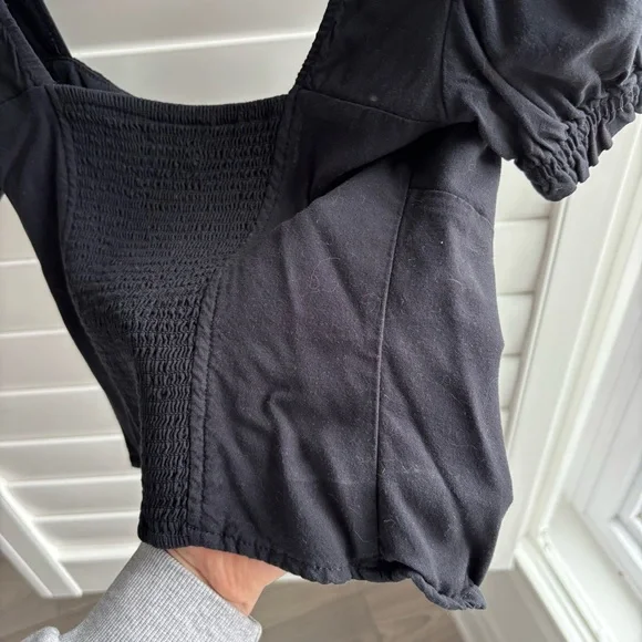 Urban Outfitters Black Puff Sleeve Crop Top - Picture 7 of 7